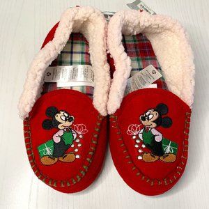 Christmas slippers nwt